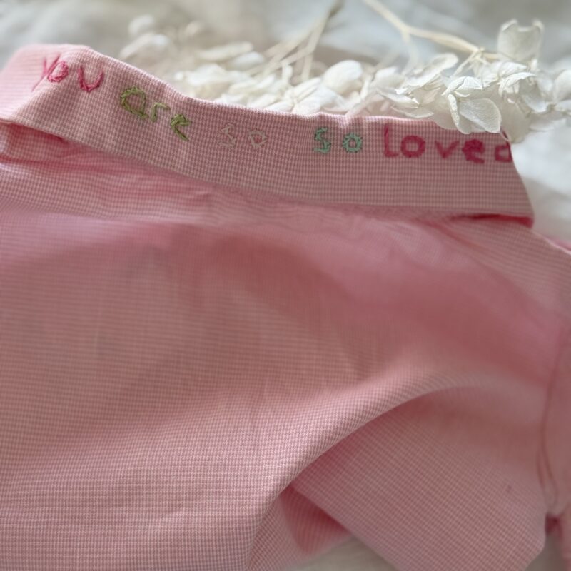 Camisa Bebê Menina Gola Bordada